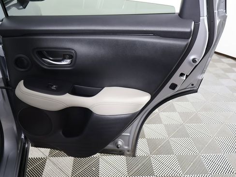 Used 2025 Honda HR-V EX-L image 26