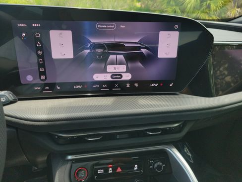 New 2026 Audi SQ5 Premium Plus AWD/4WD image 18