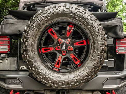 Used 2014 Jeep Wrangler Unlimited Rubicon AWD/4WD image 85