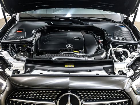 Used 2022 Mercedes-Benz E 350 Sedan image 12