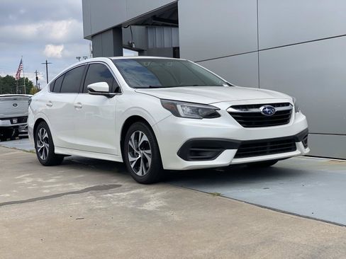 Used 2022 Subaru Legacy Premium AWD/4WD image 2
