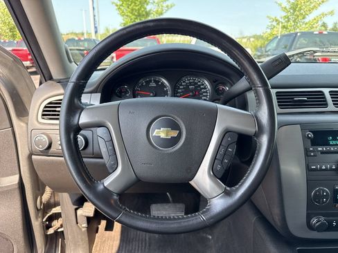 Used 2013 Chevrolet Silverado 1500 LTZ w/ LTZ Plus Package AWD/4WD image 16