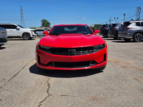 Used 2021 Chevrolet Camaro LT w/ RS Package RWD image 9