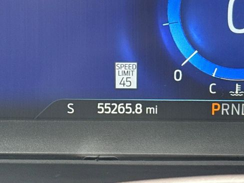 Used 2021 Ford Explorer Platinum w/ Equipment Group 601A image 18