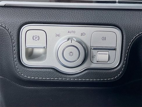New 2025 Mercedes-Benz GLS 450 4MATIC image 10