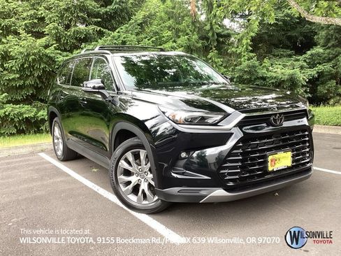 Certified 2024 Toyota Grand Highlander AWD image 1