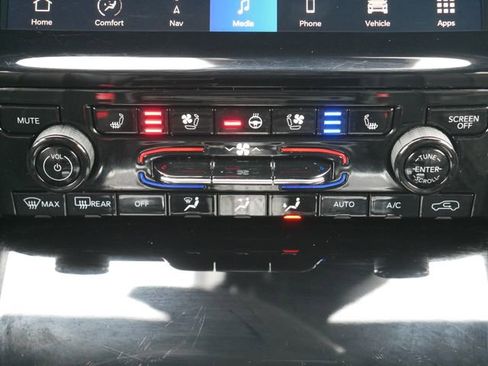 Used 2023 Jeep Grand Cherokee L Overland image 23