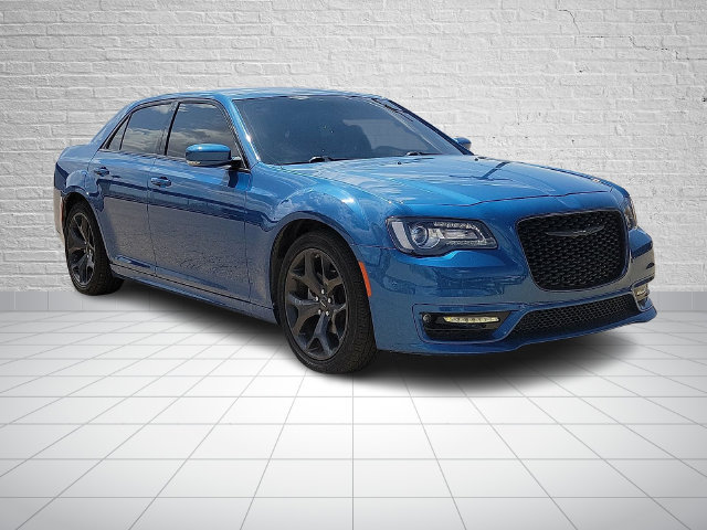 Used 2023 Chrysler 300 Touring L w/ Comfort Group RWD image 6