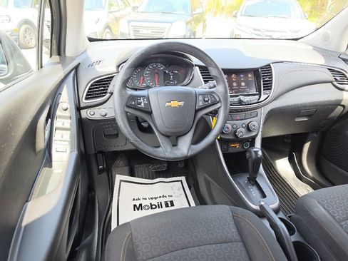 Used 2020 Chevrolet Trax LS w/ Tint and Cruise Package FWD image 7