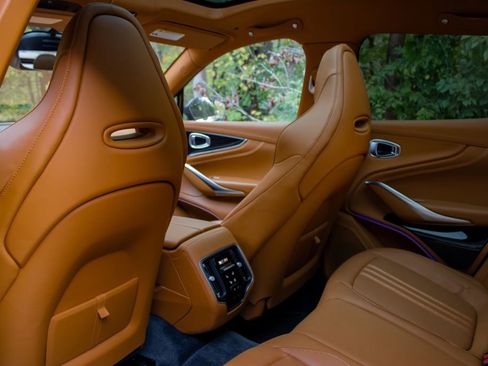 Used 2025 Aston Martin DBX 707 image 14