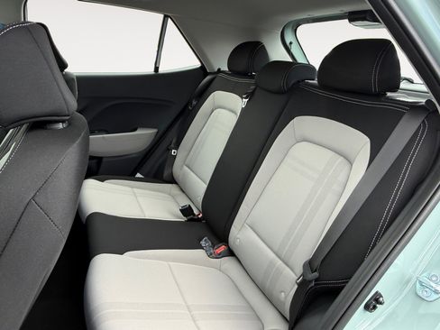 New 2026 Hyundai Venue SEL FWD image 13
