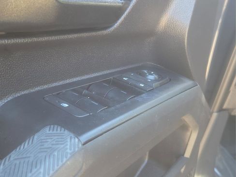 Certified 2024 Toyota Tacoma SR image 17