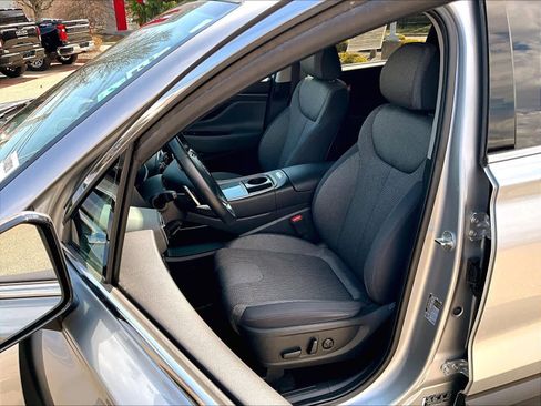 Used 2023 Hyundai Santa Fe SEL w/ Cargo Package image 10