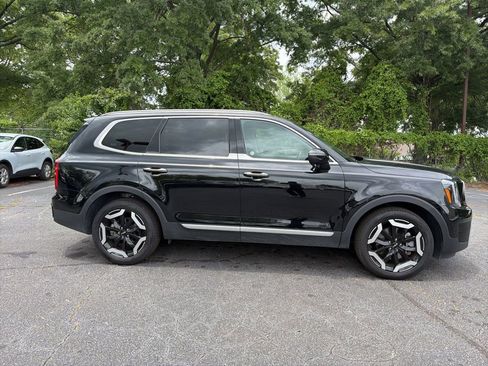 Used 2025 Kia Telluride S AWD/4WD image 6