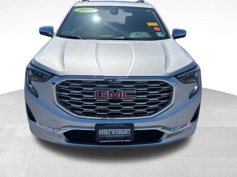 Used 2019 GMC Terrain Denali w/ Driver Alert Package II AWD/4WD image 2