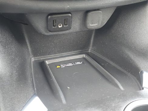 Certified 2023 Chevrolet Traverse LT image 33