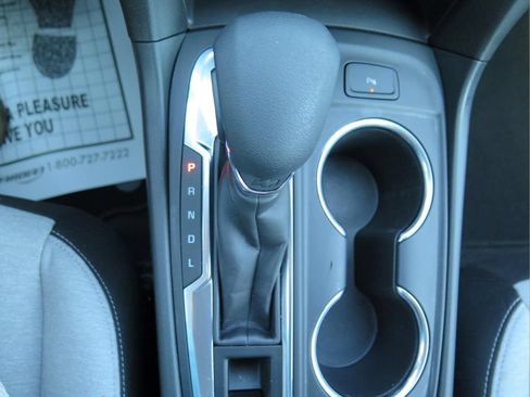 Used 2023 Chevrolet Equinox LT FWD image 17