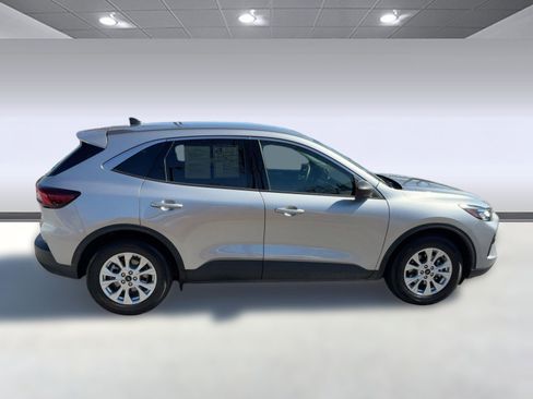 Used 2024 Ford Escape Active image 8