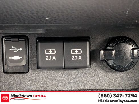Used 2019 Toyota Highlander Limited AWD/4WD image 27