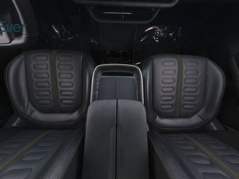 Used 2025 Rivian R1T Adventure Dual AWD/4WD image 27