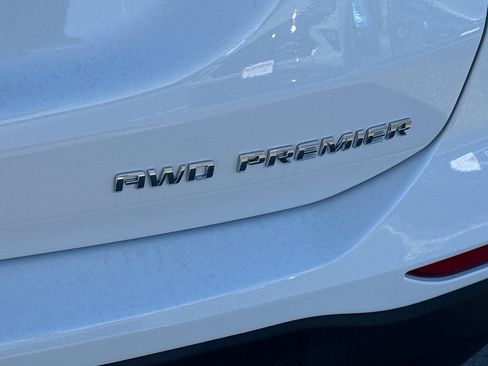 Used 2024 Chevrolet Equinox Premier AWD/4WD image 9