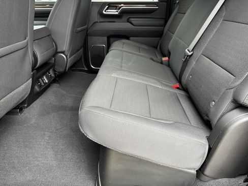 Used 2024 Chevrolet Silverado 3500 LT w/ Convenience Package image 6