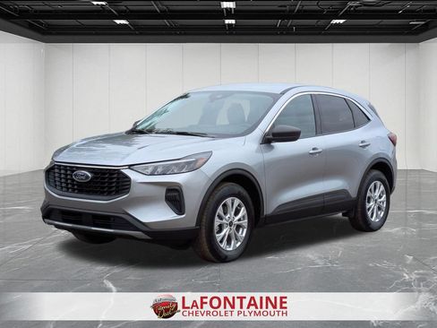 Used 2023 Ford Escape Active w/ Tech Pack #1 AWD/4WD image 1