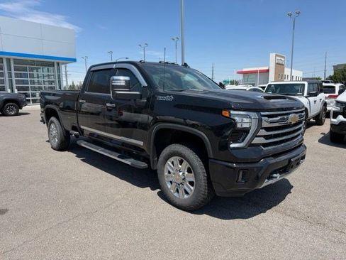 Used 2024 Chevrolet Silverado 3500 High Country AWD/4WD image 3