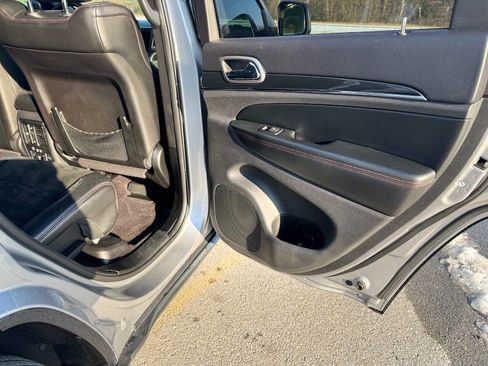 Used 2017 Jeep Grand Cherokee Trailhawk image 17