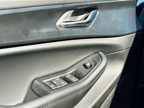 New 2025 Jeep Grand Cherokee L Laredo image 12