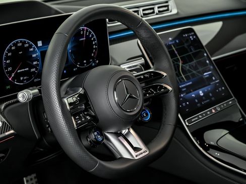 Used 2024 Mercedes-Benz S 63 AMG S image 26