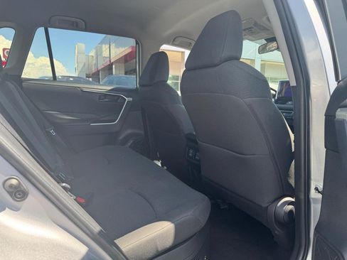 Used 2025 Toyota RAV4 LE AWD/4WD image 11