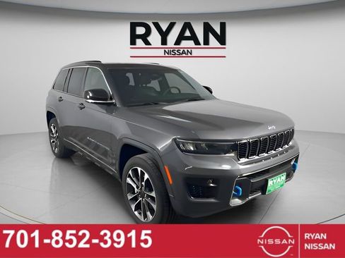 Used 2024 Jeep Grand Cherokee Overland image 1