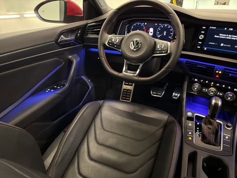 Used 2020 Volkswagen Jetta GLI Autobahn image 27