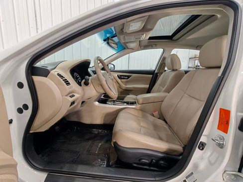 Used 2015 Nissan Altima 2.5 SL w/ Technology Package FWD image 25
