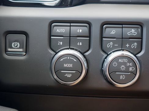 New 2026 GMC Sierra 1500 AT4 w/ AT4 Premium Package AWD/4WD image 15