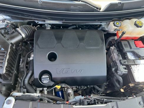 Used 2019 Chevrolet Traverse LT w/ LPO, Floor Liner Package image 48