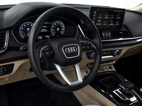 Used 2023 Audi Q5 2.0T Premium Plus w/ Premium Plus Package AWD/4WD image 10
