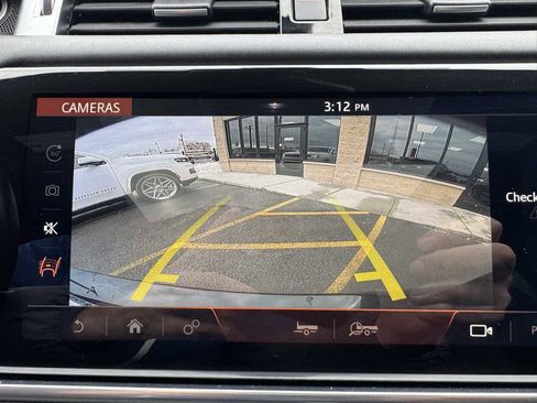 Used 2019 Land Rover Range Rover Sport SVR image 22