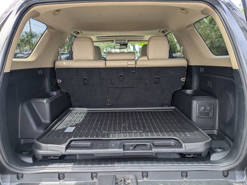 Used 2023 Toyota 4Runner Limited RWD image 11