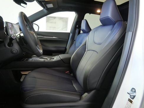 New 2026 INFINITI QX60 Sport w/ Dark Cargo Package AWD/4WD image 10