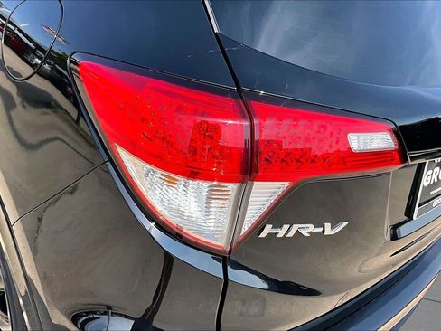 Used 2021 Honda HR-V Sport image 29