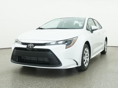 New 2026 Toyota Corolla LE FWD image 32