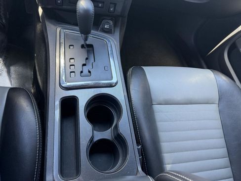 Used 2010 Dodge Challenger R/T RWD image 13