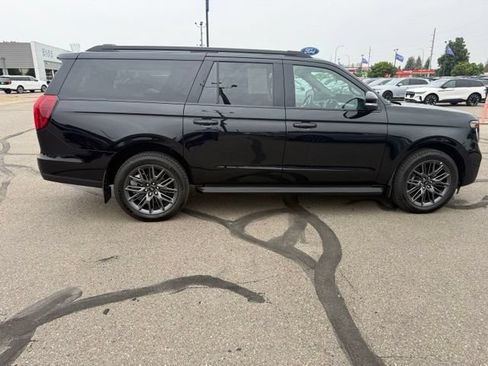Used 2026 Ford Expedition Max Platinum w/ Stealth Appearance Package AWD/4WD image 11