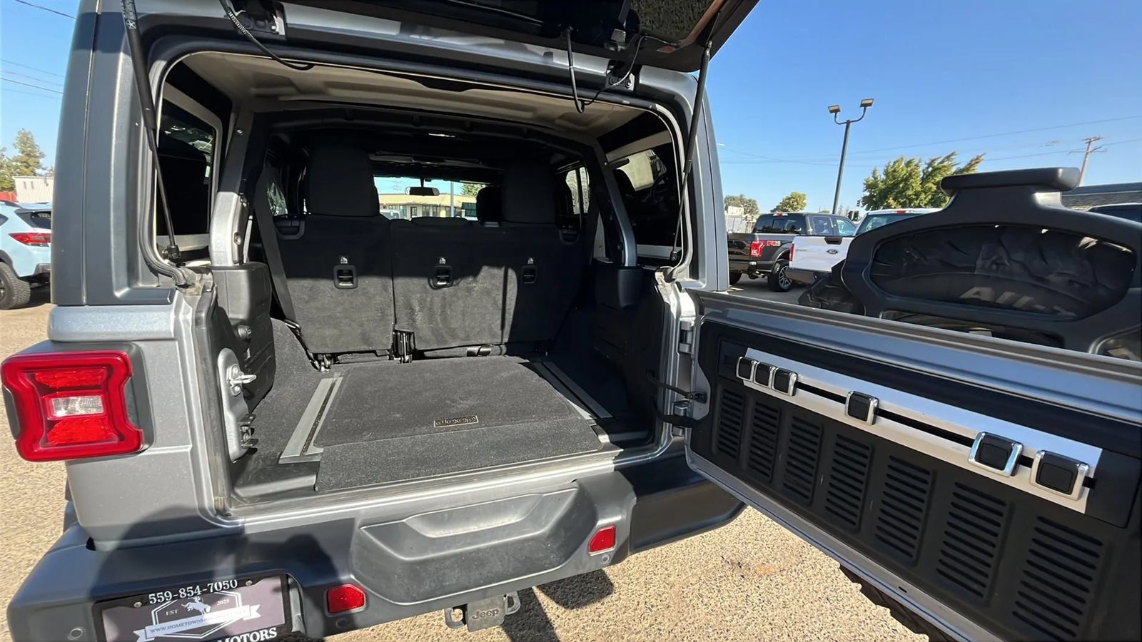 Used 2018 Jeep Wrangler Unlimited Sport S AWD/4WD image 17