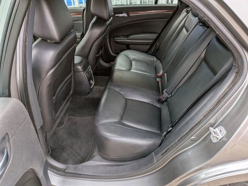 Used 2012 Chrysler 300 Limited RWD image 23