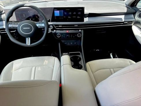Used 2025 Hyundai Sonata SEL FWD image 26