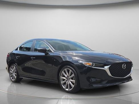 Used 2023 MAZDA MAZDA3 s FWD image 8