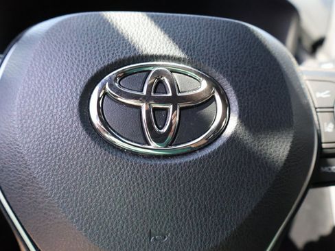 Used 2024 Toyota RAV4 SE image 26